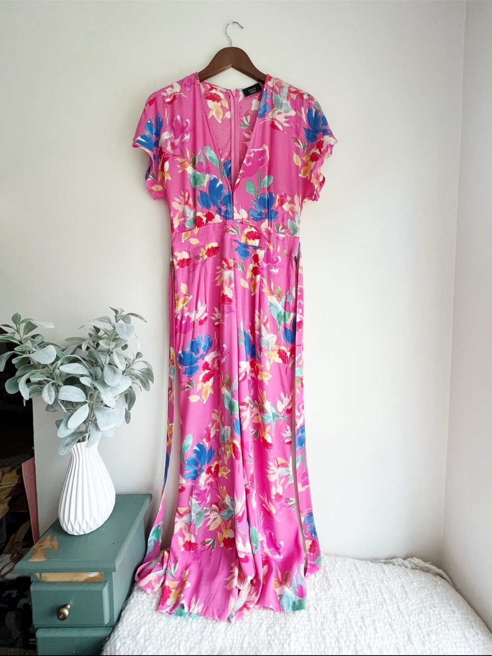 Vici bright pink floral jumpsuit size medium